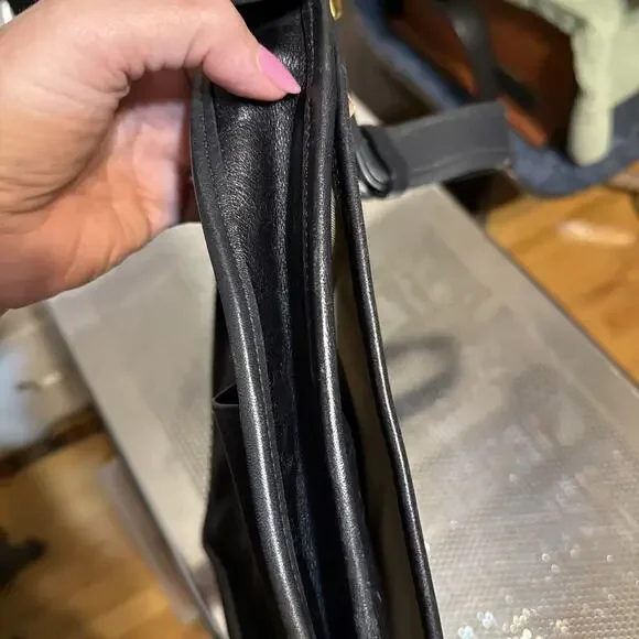 Coach Vintage Crescent Flap Turnlock Black Leather Shoulder/Crossbody Bag - Picture 5 of 16